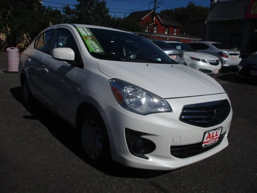 2019 Mitsubishi Mirage G4 ES photo 1