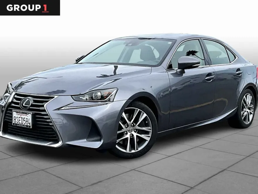 2020 Lexus IS 300 photo 1