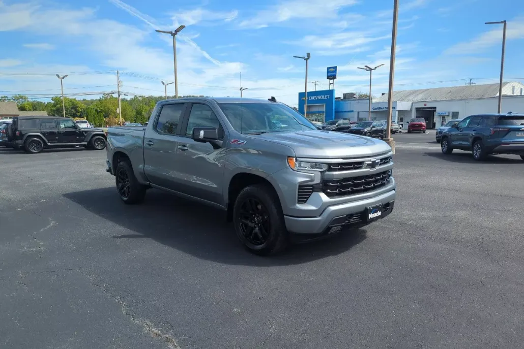2023 Chevrolet Silverado 1500 RST photo 1