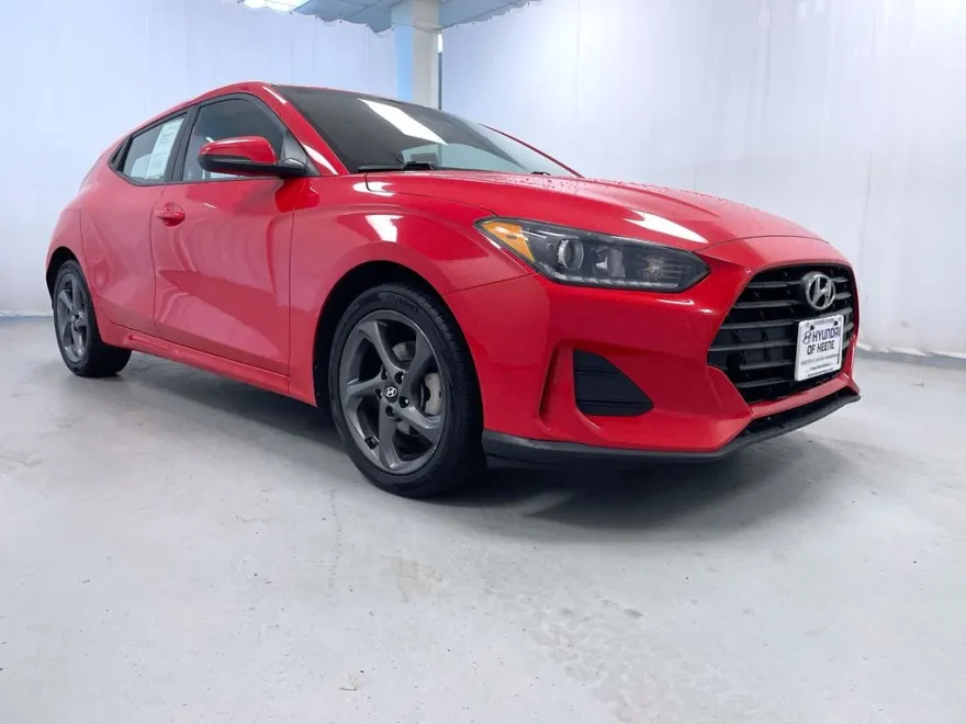 2019 Hyundai Veloster 2.0L Premium photo 1