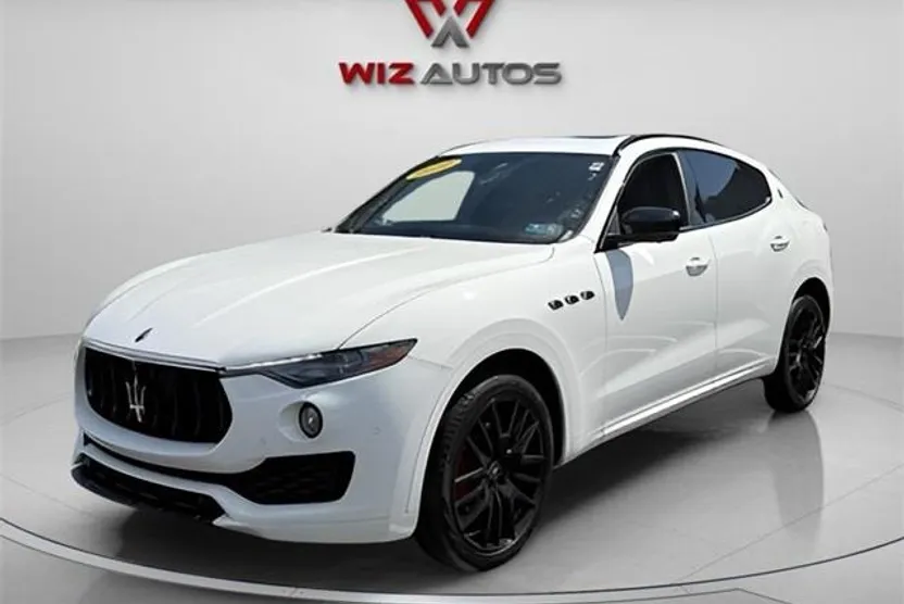 2021 Maserati Levante Base photo 1