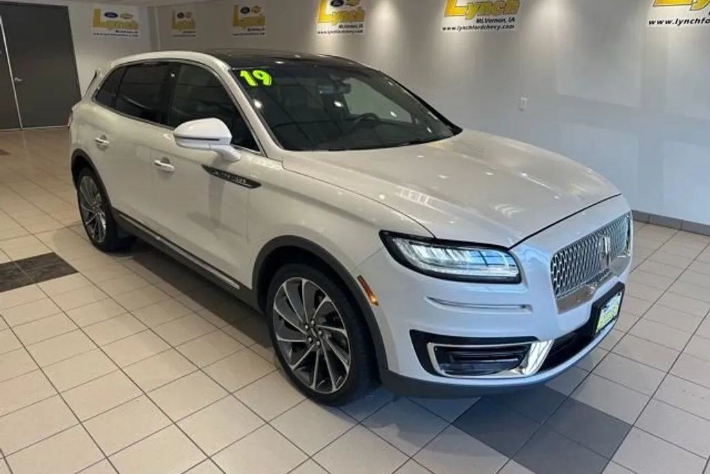 2019 Lincoln Nautilus Reserve photo 1