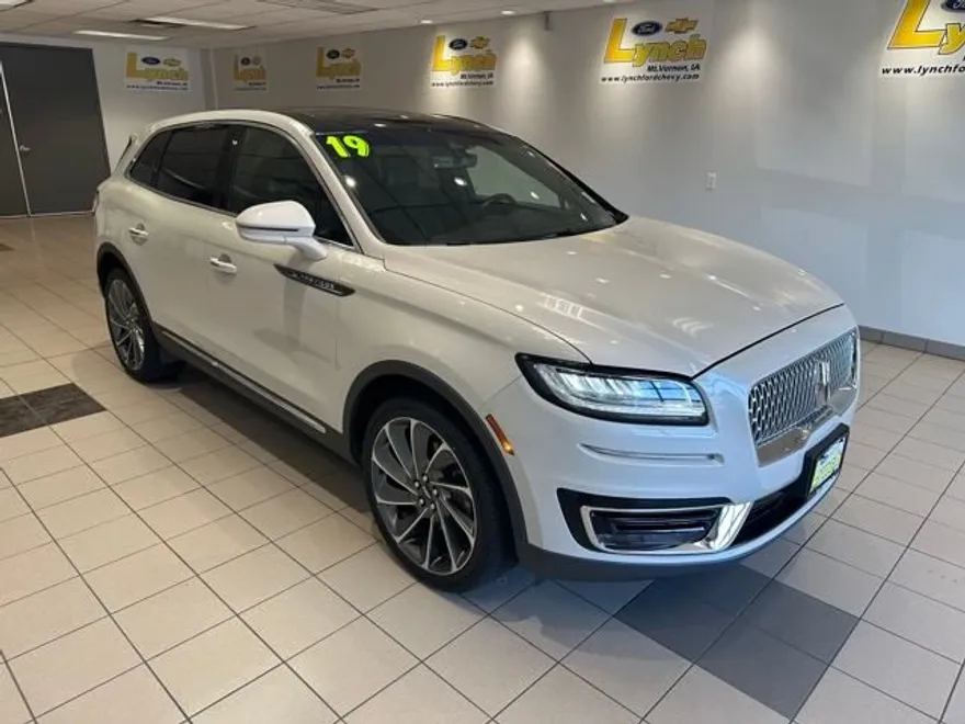2019 Lincoln Nautilus Reserve photo 1