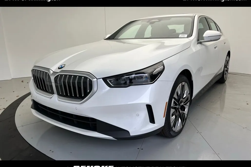 2025 Bmw 530i photo 1