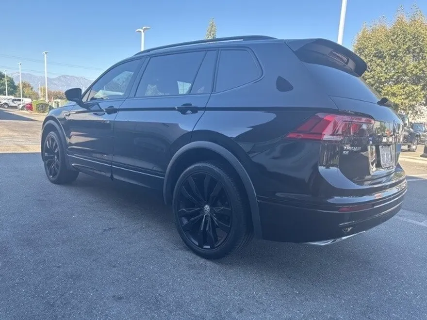 2021 Volkswagen Tiguan SE R-Line Black photo 1