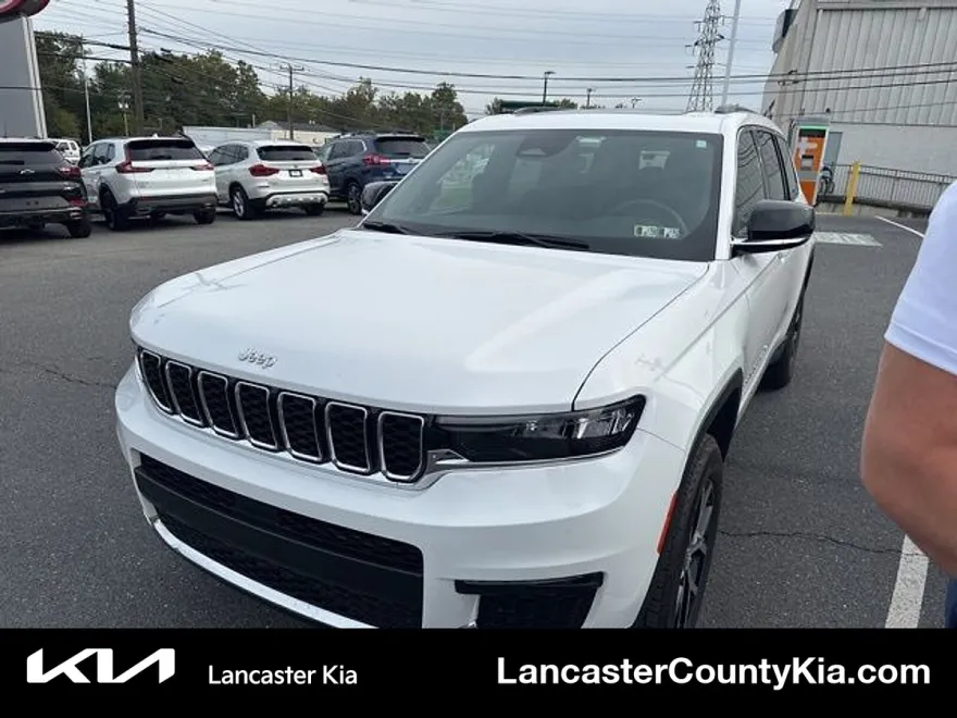 2024 Jeep Grand Cherokee Limited photo 1