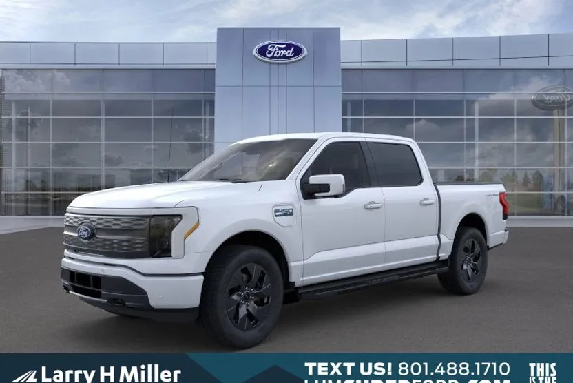 2025 Ford F-150 Lightning Lariat photo 1