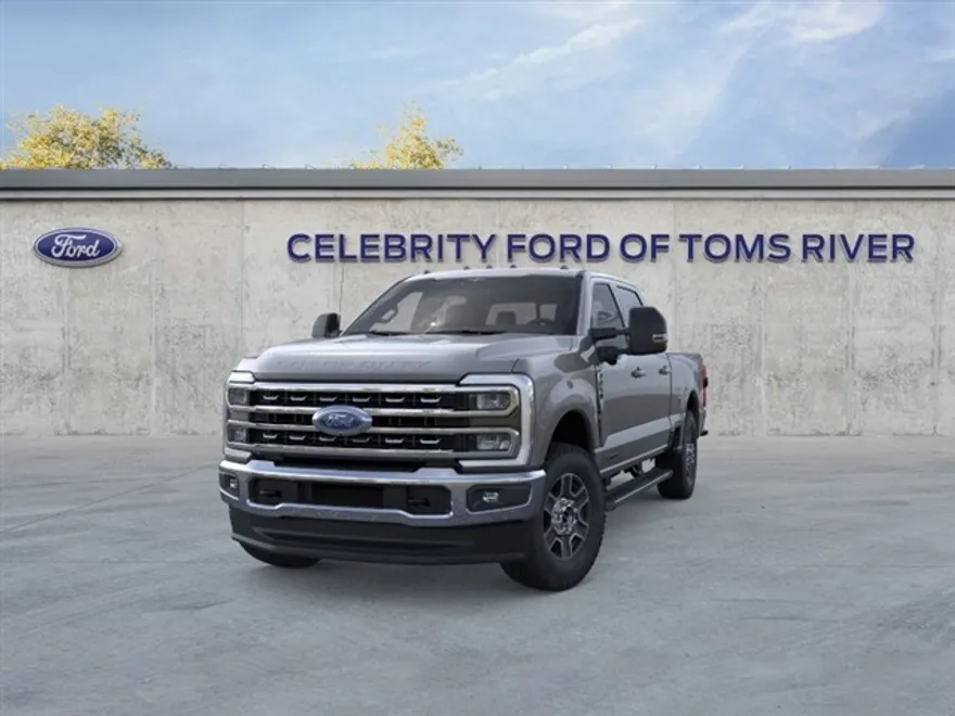 2025 Ford F-250 Lariat photo 2