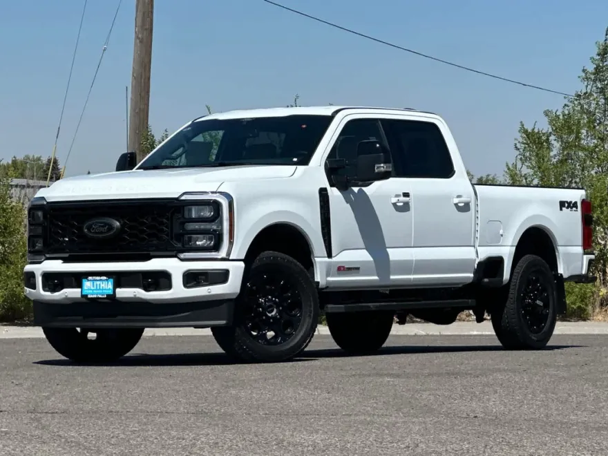 2025 Ford F-350 Lariat photo 1