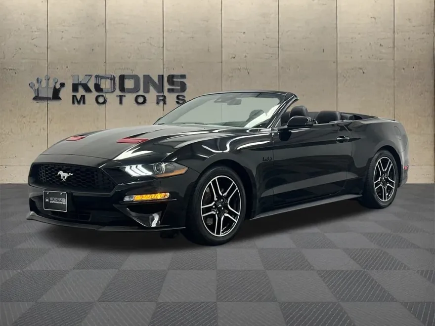 2021 Ford Mustang EcoBoost Premium photo 1