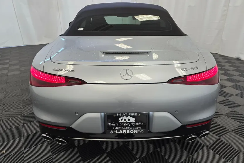 2025 Mercedes Benz SL AMG 43 photo 1