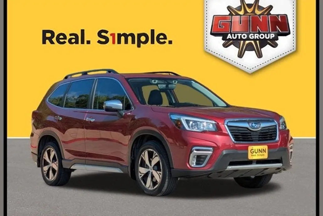 2019 Subaru Forester Touring photo 1