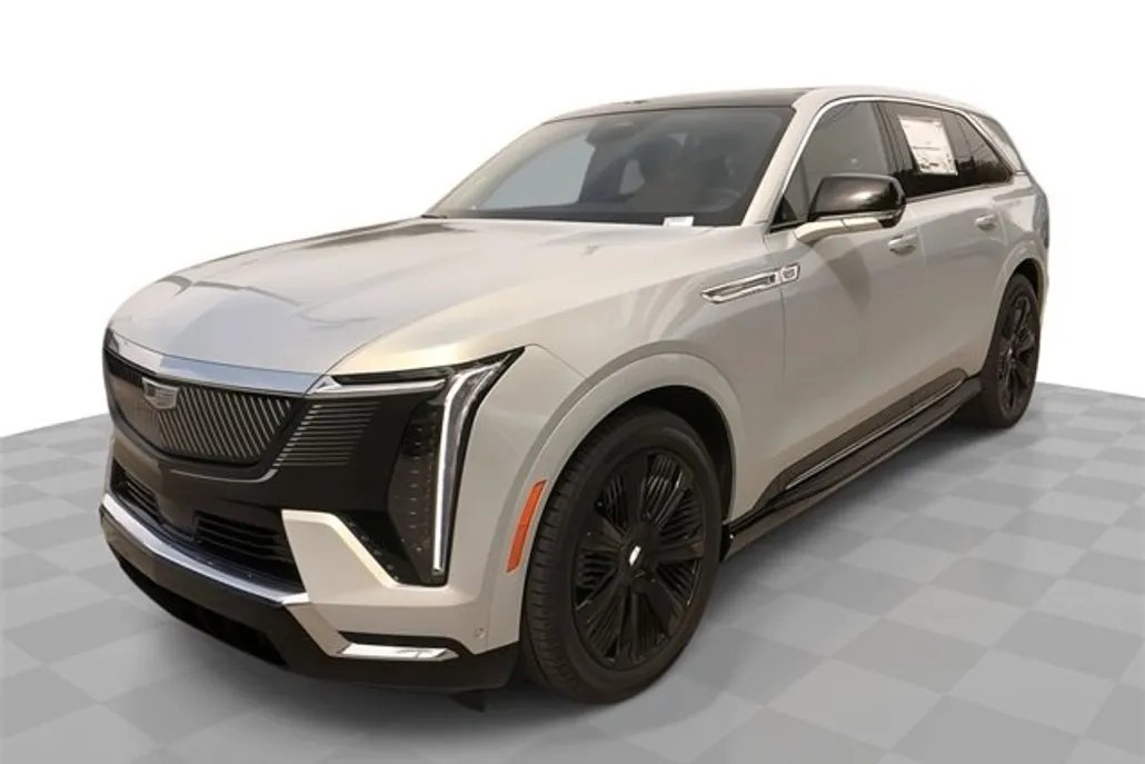 2025 Cadillac Escalade IQ Luxury photo 1