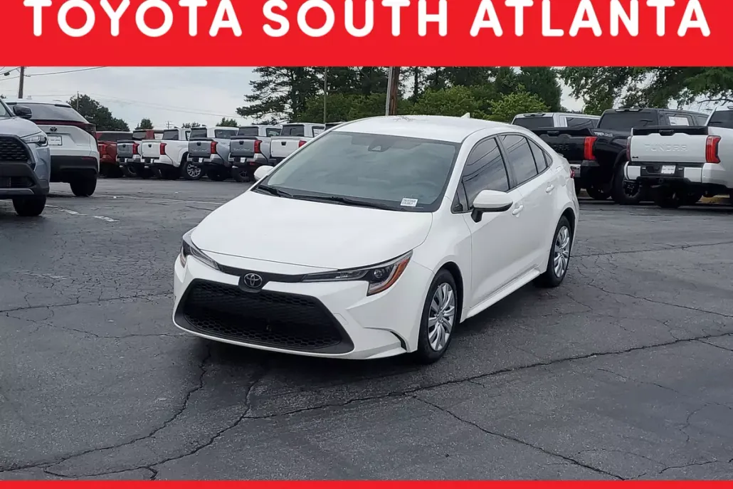 2022 Toyota Corolla LE photo 1