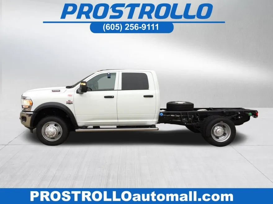 2024 Ram 5500 Tradesman photo 1