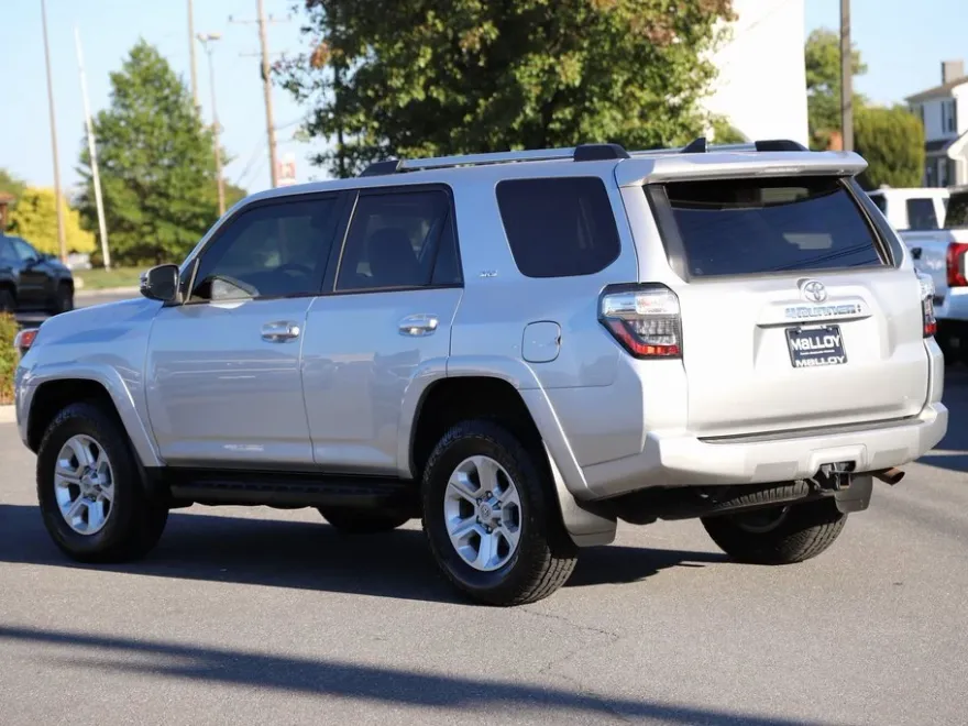 2022 Toyota 4Runner SR5 Premium photo 1