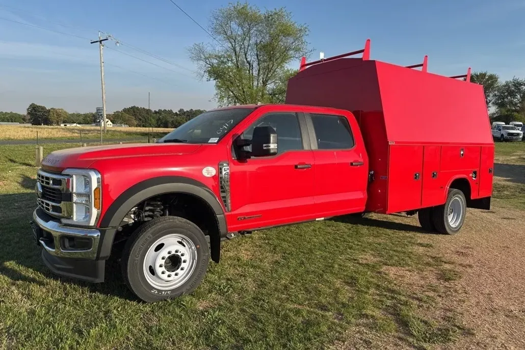 2024 Ford F-450 XL photo 1