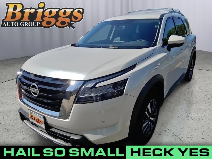 2024 Nissan Pathfinder SL photo 1