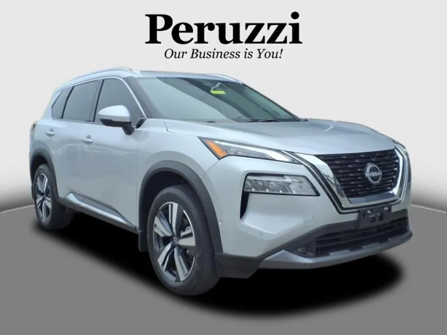 2022 Nissan Rogue SL photo 1