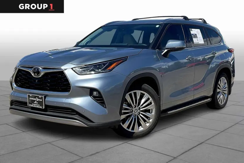 2022 Toyota Highlander Platinum photo 1