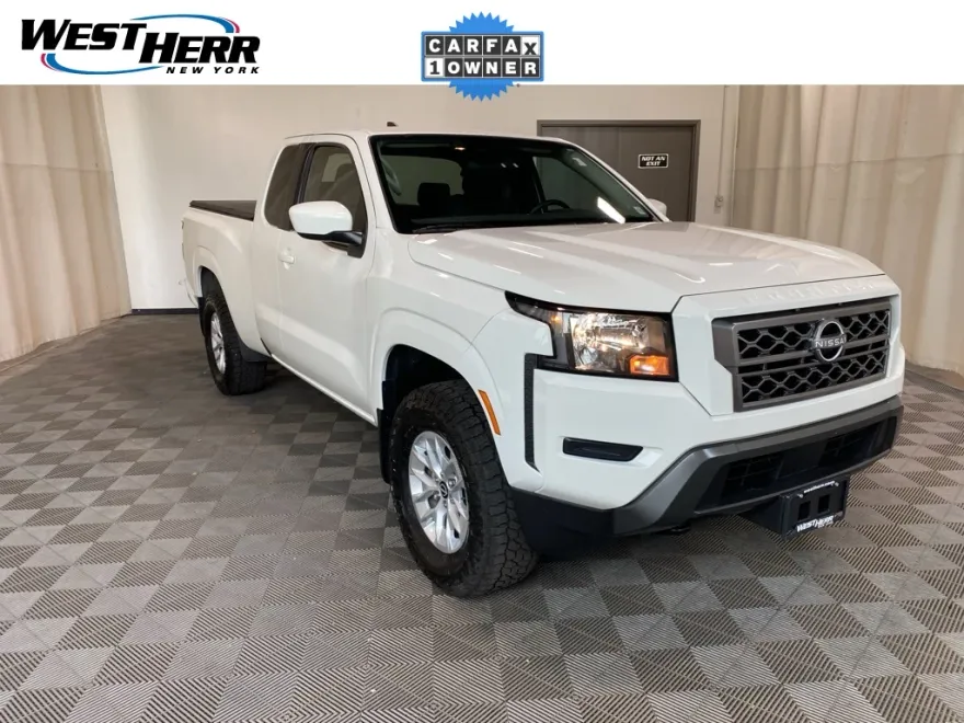2024 Nissan Frontier SV photo 1