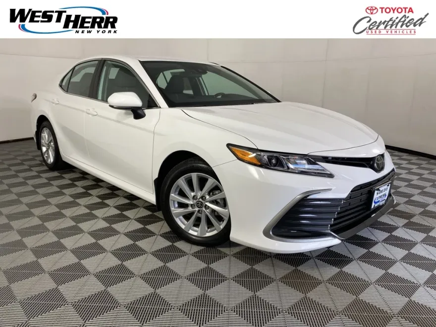 2024 Toyota Camry LE photo 1