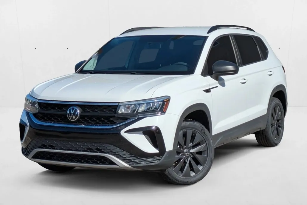 2022 Volkswagen Taos S photo 1
