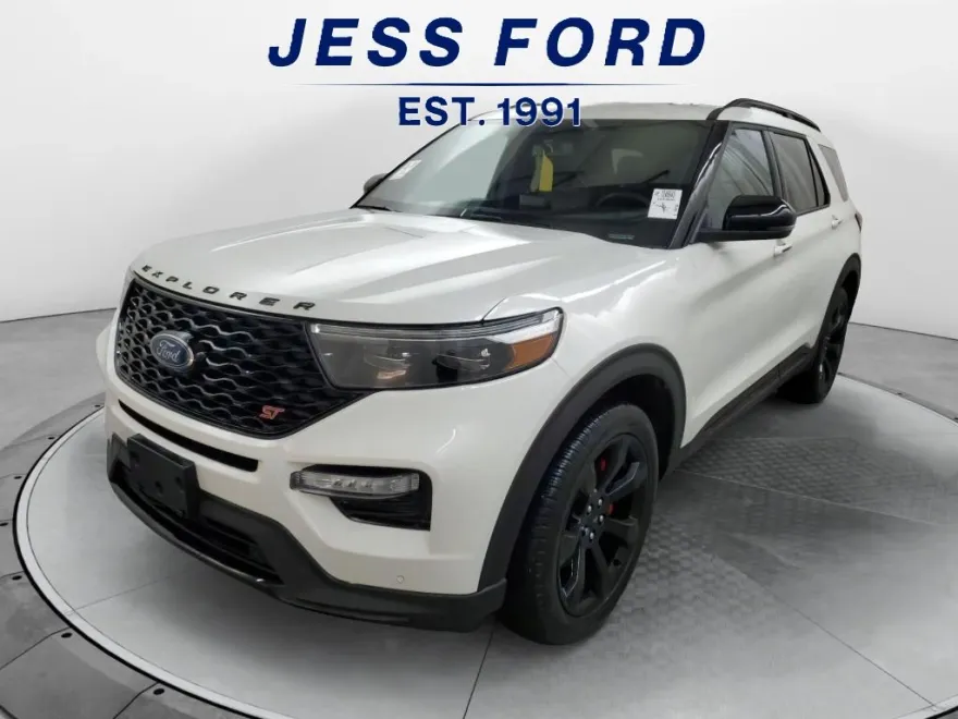 2024 Ford Explorer ST photo 1
