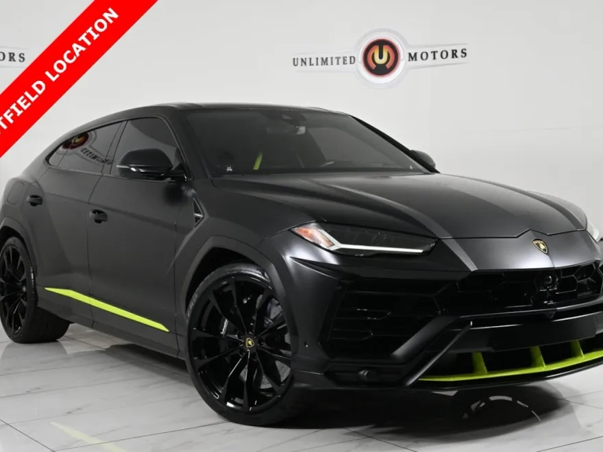 2022 Lamborghini Urus photo 1