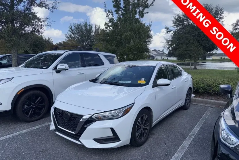 2022 Nissan Sentra SV photo 1