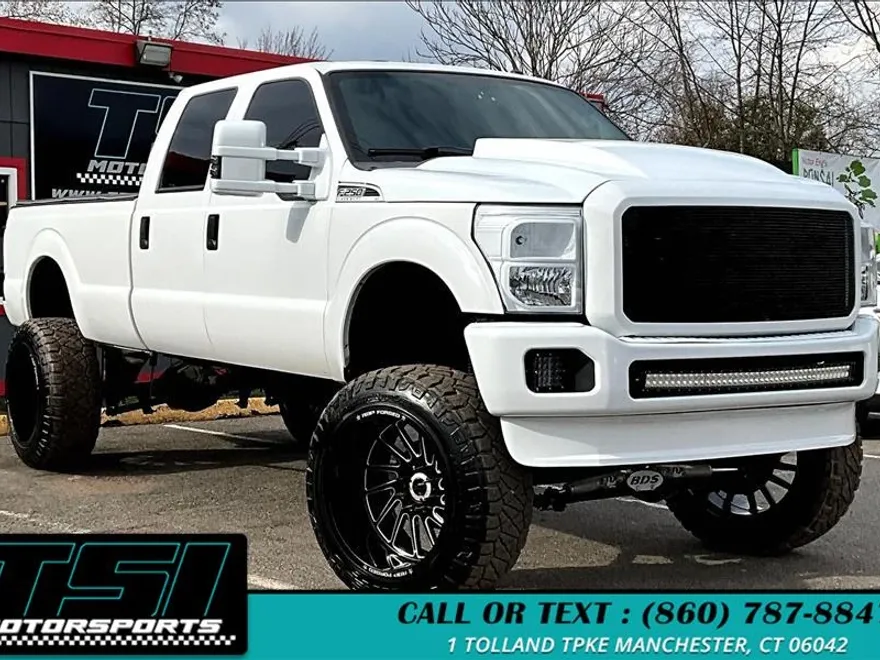 2015 Ford F-250 XLT photo 1