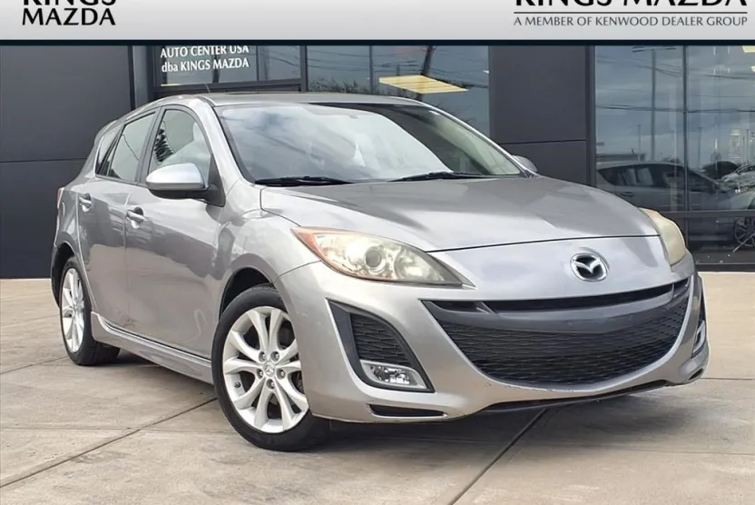 2011 Mazda Mazda3 Sport Hatchback photo 1