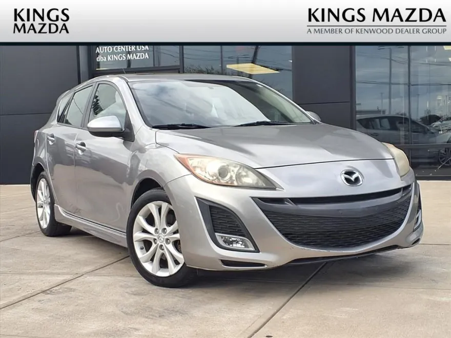 2011 Mazda Mazda3 Sport Hatchback photo 1