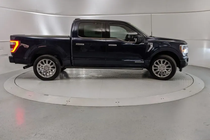2023 Ford F-150 Limited photo 1