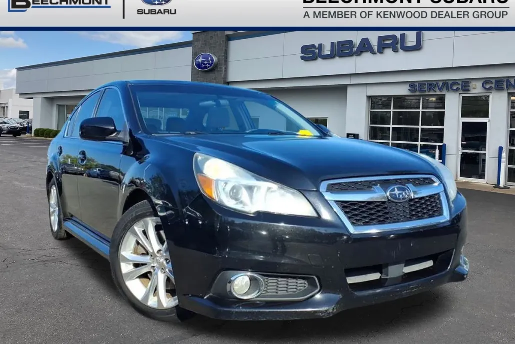 2013 Subaru Legacy 3.6R Limited photo 1