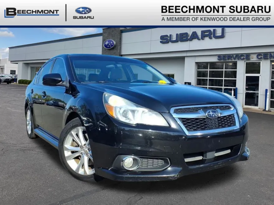 2013 Subaru Legacy 3.6R Limited photo 1