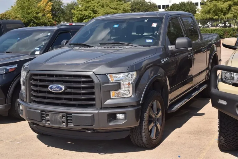 2016 Ford F-150 XLT photo 1