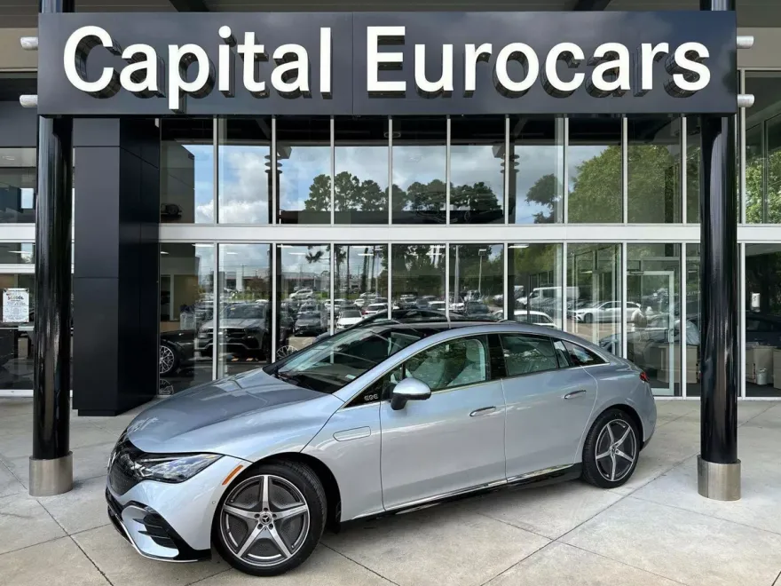 2024 Mercedes Benz EQE-Class Sedan photo 1