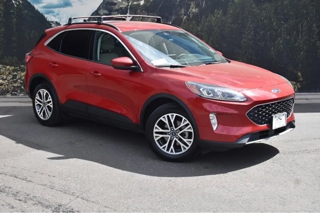 2022 Ford Escape SEL Hybrid photo 1