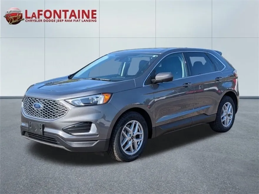 2024 Ford Edge SEL photo 1
