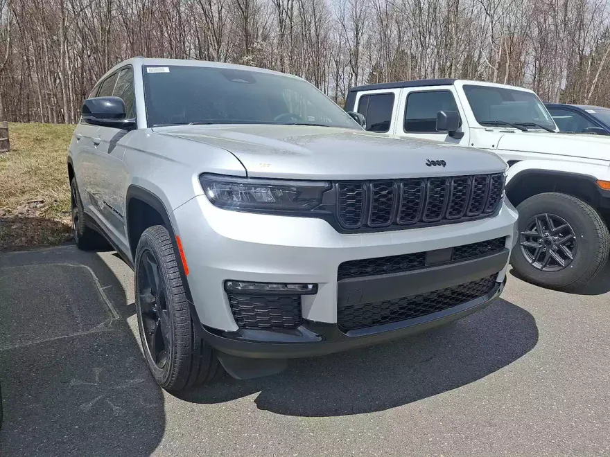 2025 Jeep Grand Cherokee Limited photo 1
