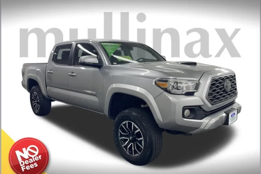 2023 Toyota Tacoma TRD Sport photo 1