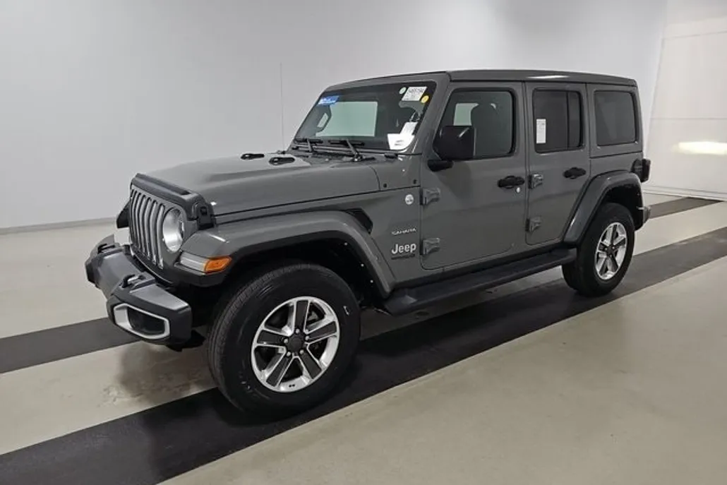 2021 Jeep Wrangler Unlimited Sahara photo 1