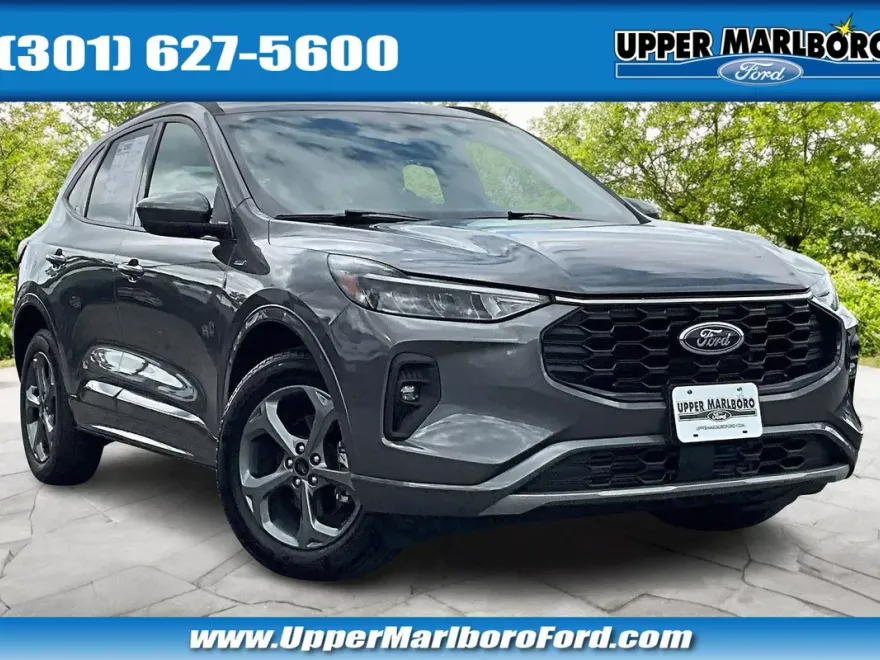 2024 Ford Escape ST-Line Select photo 1