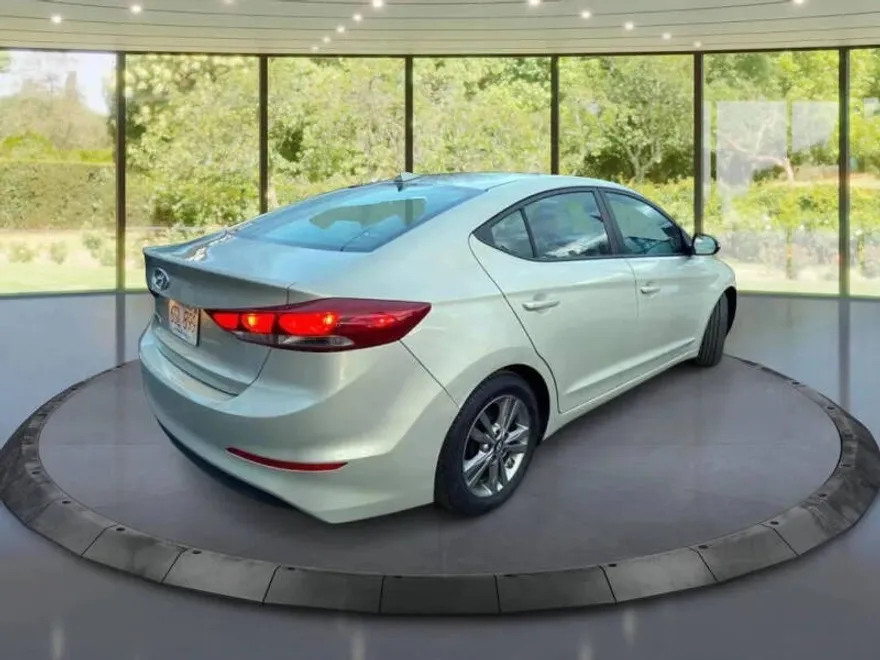 2017 Hyundai Elantra SE Tech Limited photo 1