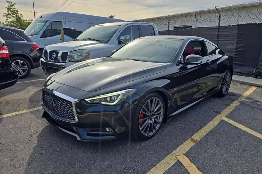 2017 Infiniti Q60 Red Sport 400 Coupe photo 1