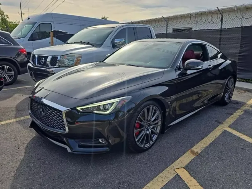 2017 Infiniti Q60 Red Sport 400 Coupe photo 1