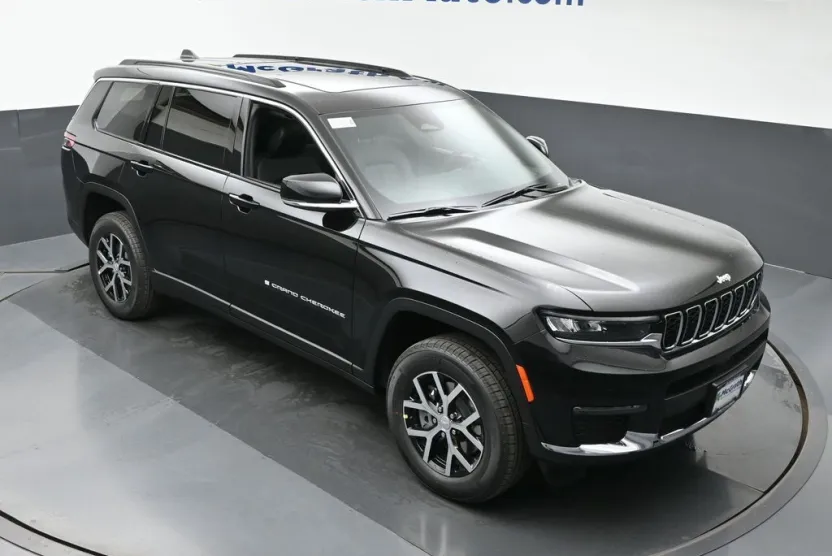 2025 Jeep Grand Cherokee Limited photo 1