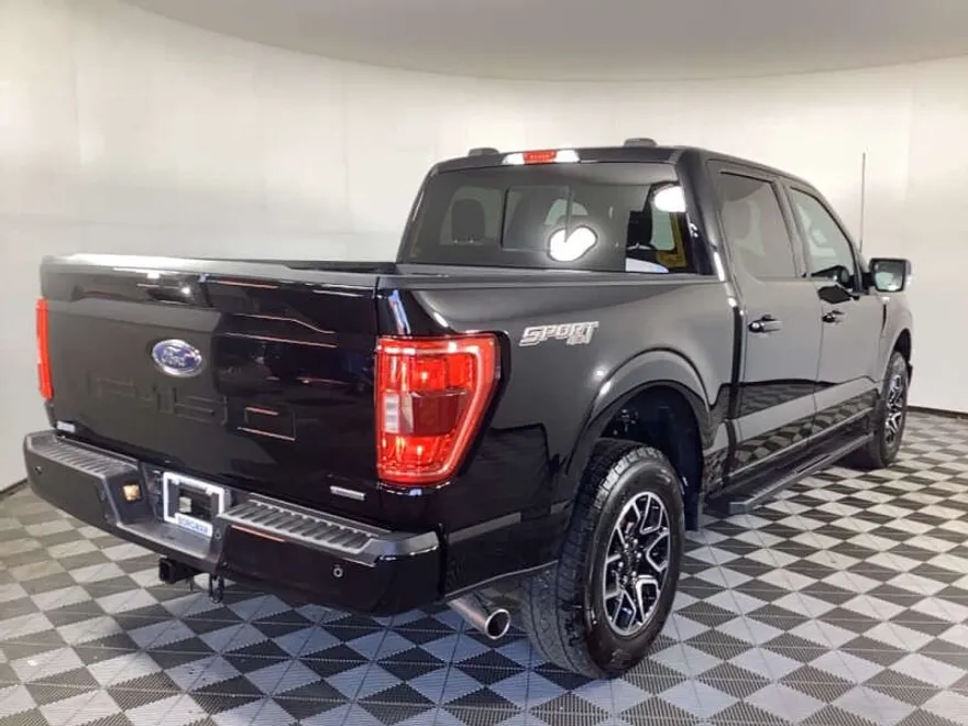 2023 Ford F-150 XLT photo 1