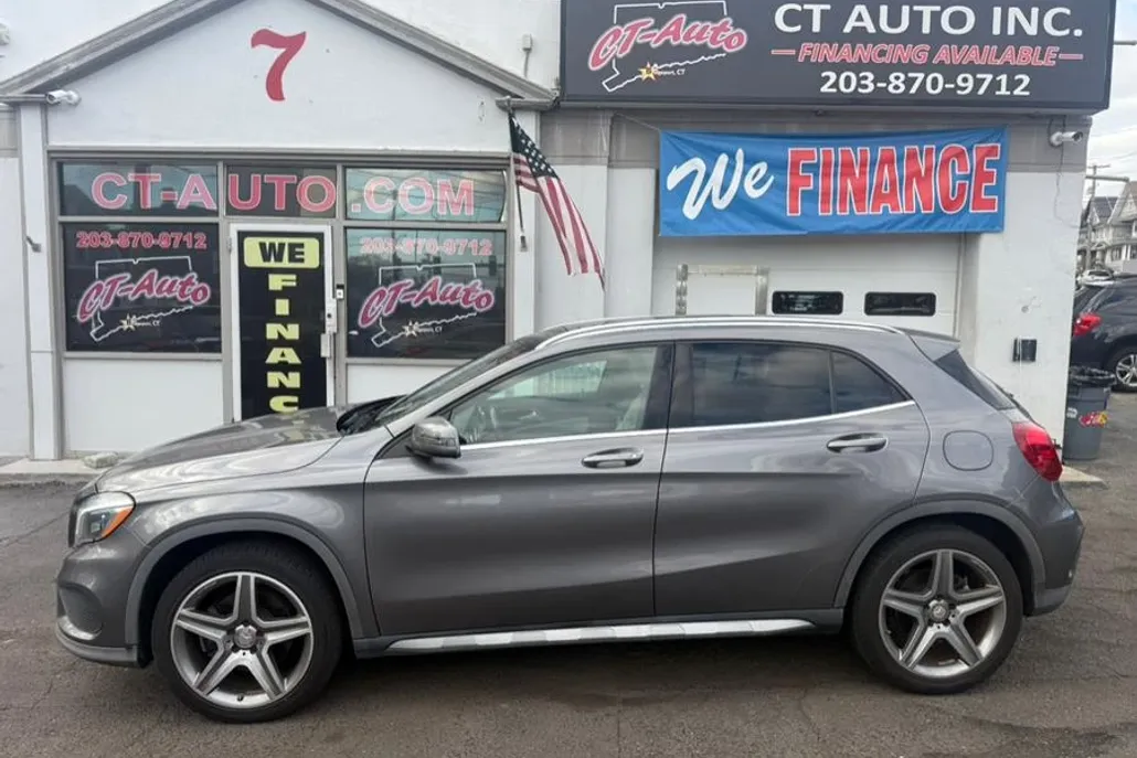 2015 Mercedes Benz GLA 4MATIC 250 photo 1